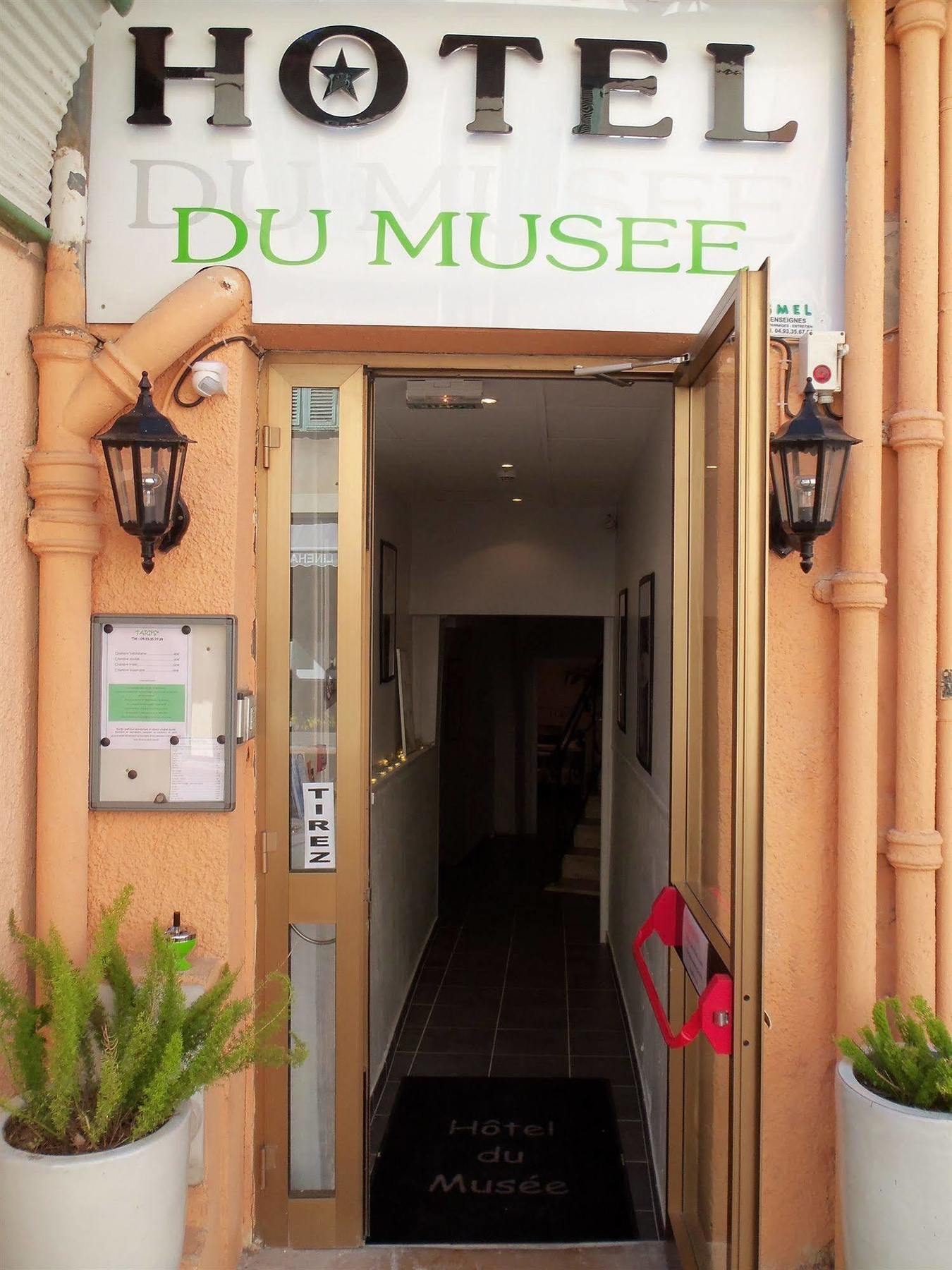 Hotel Du Musee 芒通 外观 照片